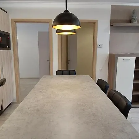 Laguna Apartman *